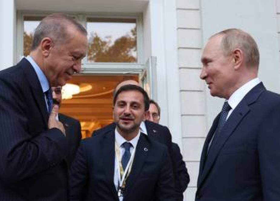 FT: Diplomasi Erdogan dengan Rusia Mengkhawatirkan Barat 