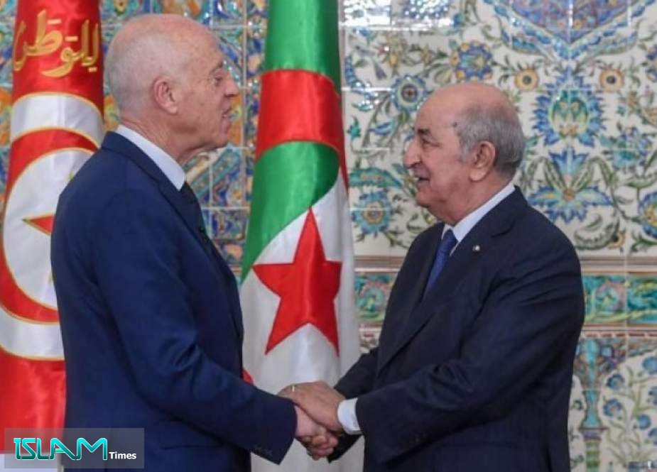 الرئيس الجزائري: متمسكون بشراكة استراتيجية مع تونس
