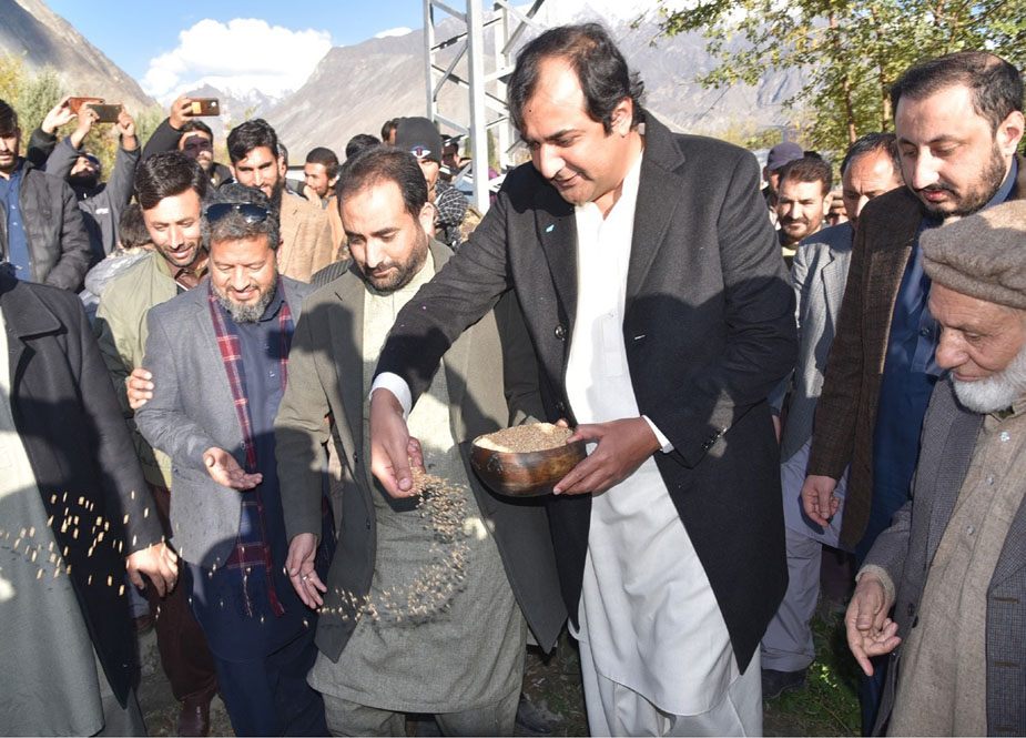 گلگت بلتستان میں کسانوں کو گندم کی بیج فراہم کرنے کے منصوبے کا آغاز ہو گیا