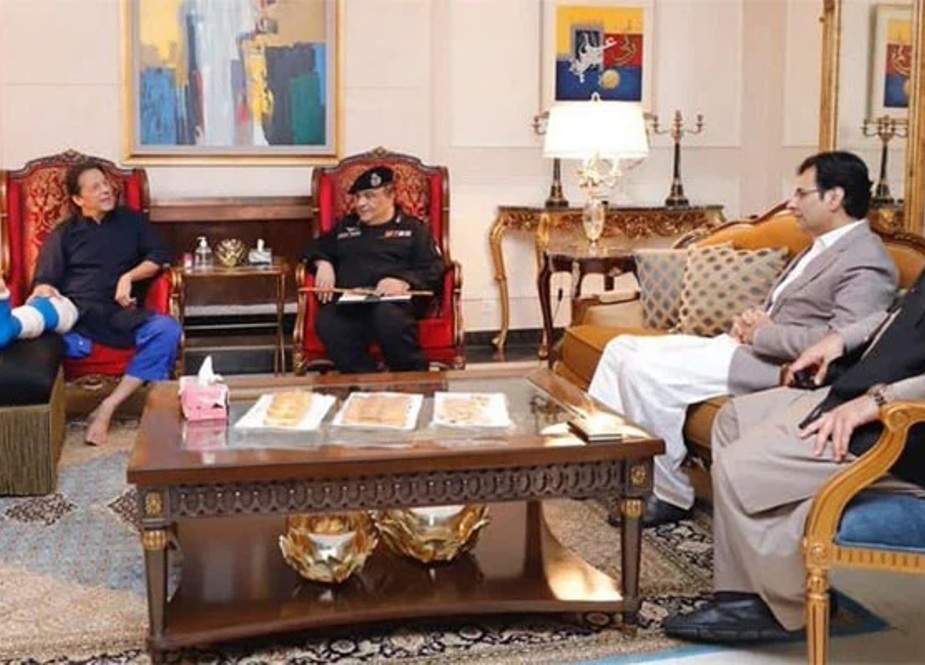 عمران خان سے مونس الہیٰ کی ملاقات، اسمبلی تحلیل سے متعلق بات چیت