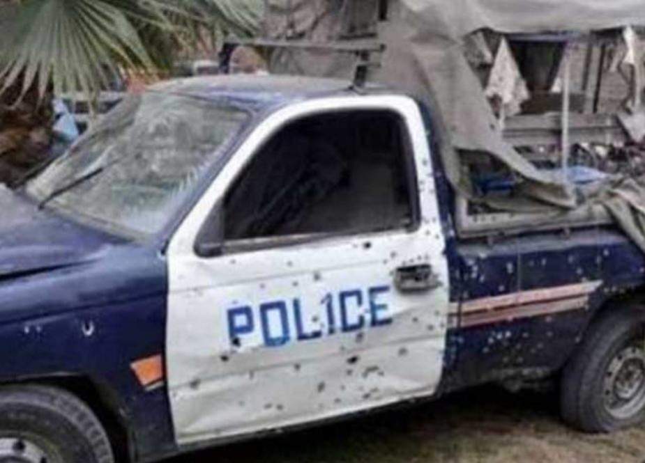 نوشہرہ میں دہشتگردوں کی پولیس وین پر فائرنگ، 3 اہلکار شہید