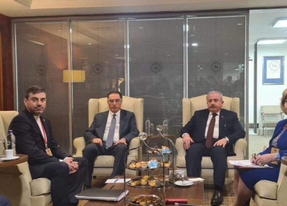 Pejabat Ukraina dan Rusia bertemu di Ankara