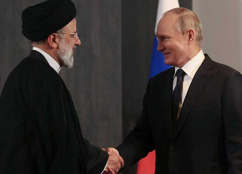 Putin pada Raisi: Rusia Siap Tingkatkan Kerjasama dengan Iran