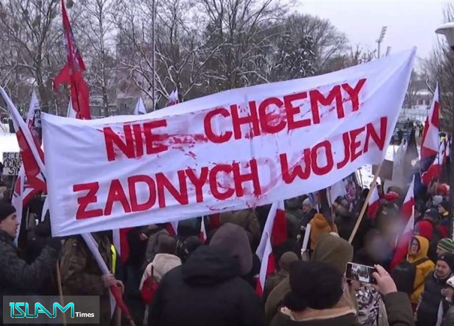 Protesters in Warsaw Demonstrate against Poland