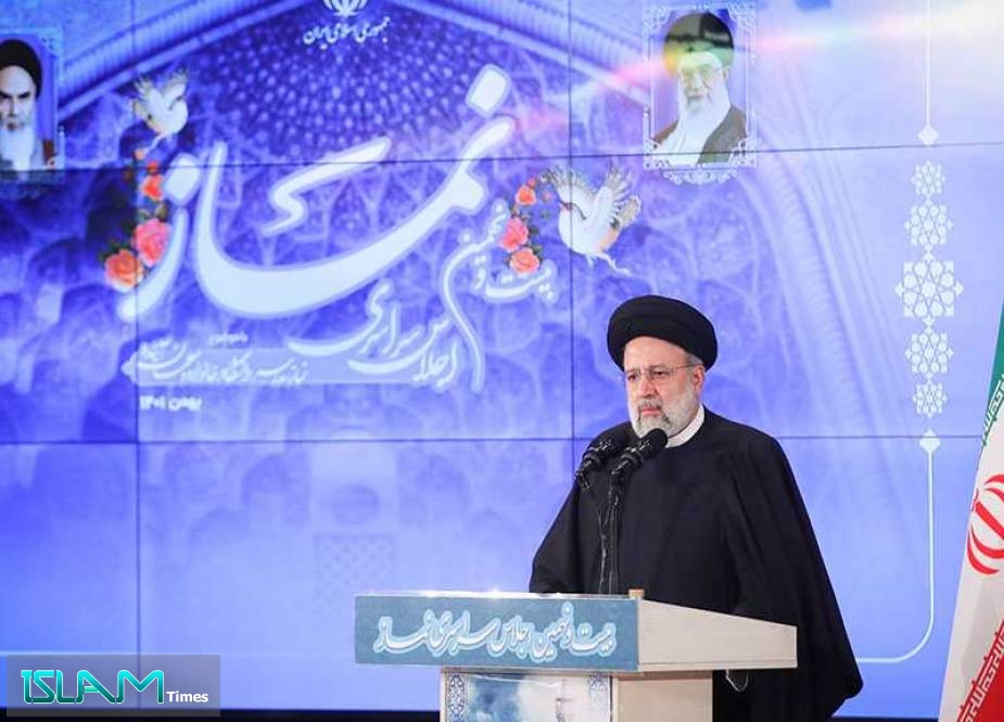 Raisi: Desecration of Holy Quran Is against Freedom of Expression