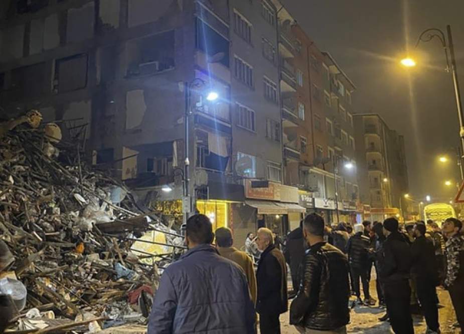 Gempa Dahsyat Melanda Türki