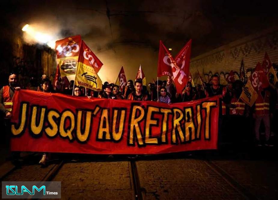 French Unions Hold First National Strike Since Gov’t Rammed Through Pension Reform