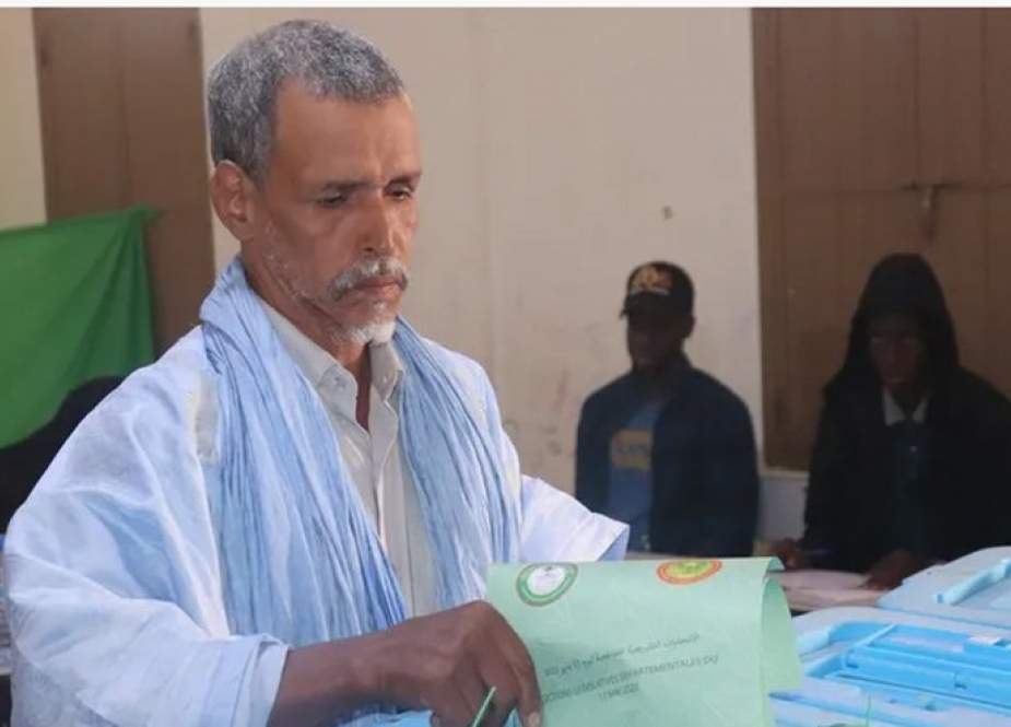 وسط اقبال كبير.. الموريتانيون يدلون بأصواتهم لاختيار برلمان جديد
