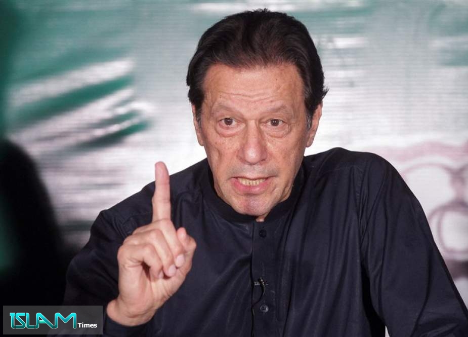 Pakistan Considering Banning Imran Khan’s Party: Defense Minister