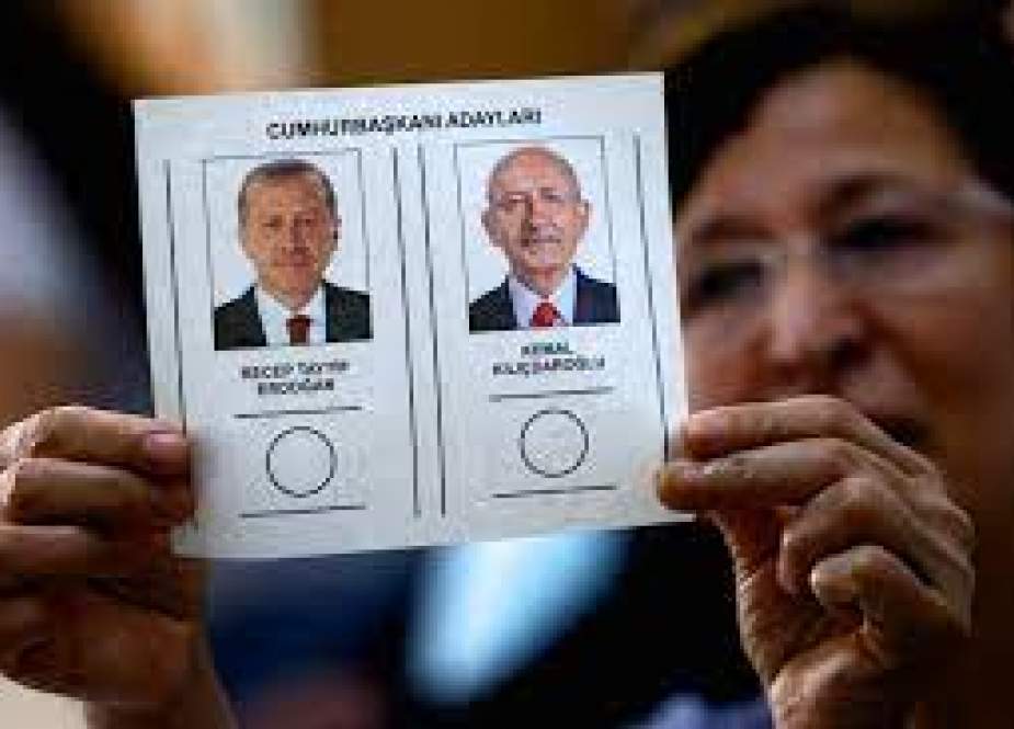 Turki Menuju ke Tempat Pemungutan Suara dalam Putaran Kedua Pemilihan Presiden yang Kritis