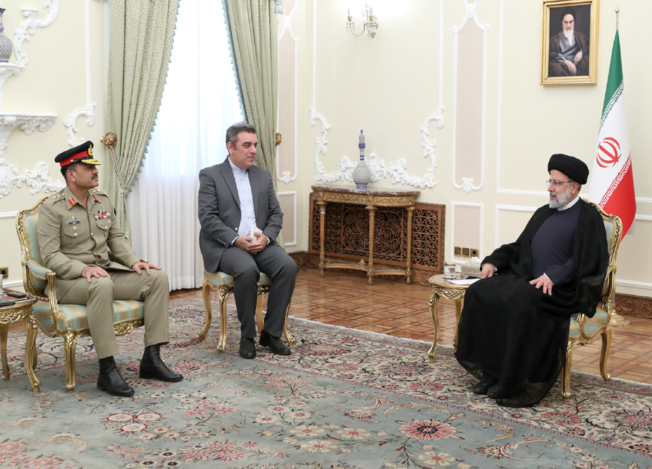 آرمی چیف جنرل عاصم منیر کی دورہ ایران کے موقع پر صدر آیت اللہ ابراہیم رئیسی سے ملاقات
