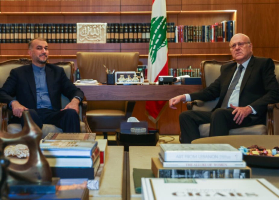 ایرانی وزیر خارجہ نگران لبنانی وزیراعظم نجیب میقاتی سے ملاقات کرتے ہوئے