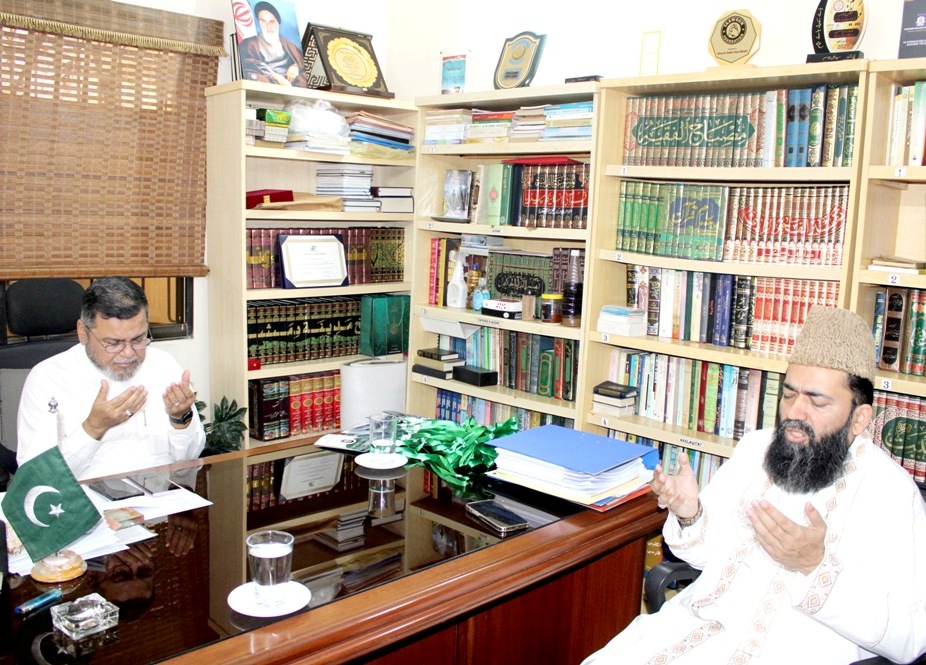 چیئرمین مرکزی رویت ہلال کمیٹی پاکستان مولانا عبدالخبیر آزاد کی زہرا(س) اکیڈمی کراچی میں علامہ شبیر حسن میثمی سے ملاقات