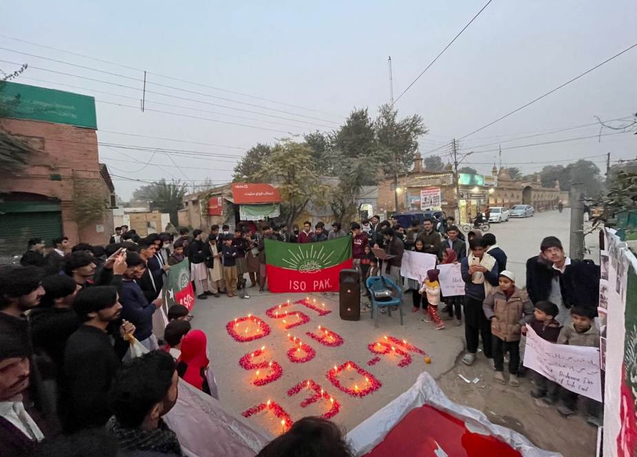 پشاور، آئی ایس او کی جانب سے شہدائے اے پی ایس کی یاد میں شمعیں روشن