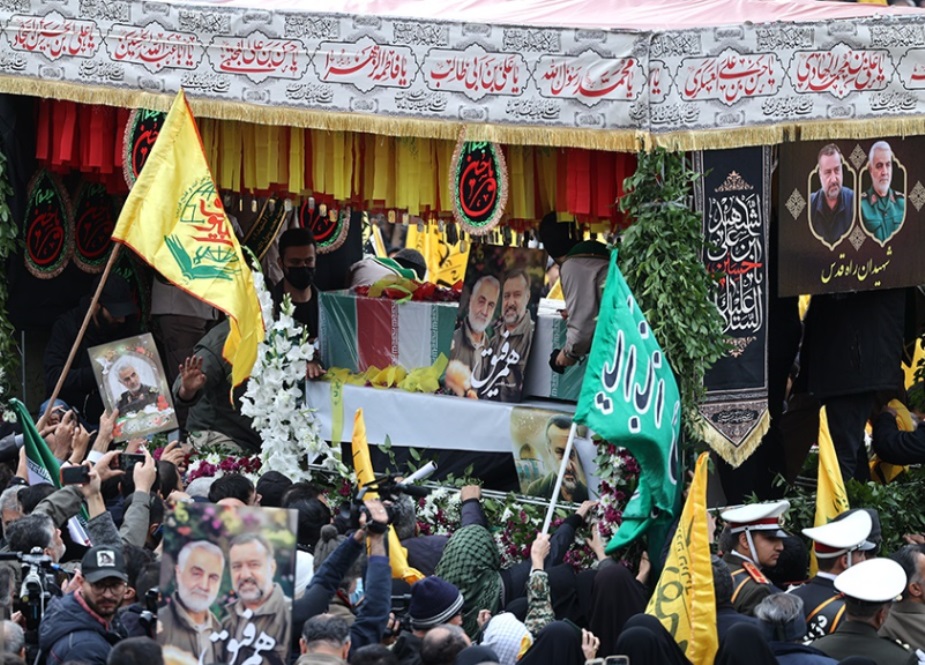 تہران میں عوام کی بڑی تعداد شہید سید رضی موسوی کی آخری رسومات میں شریک