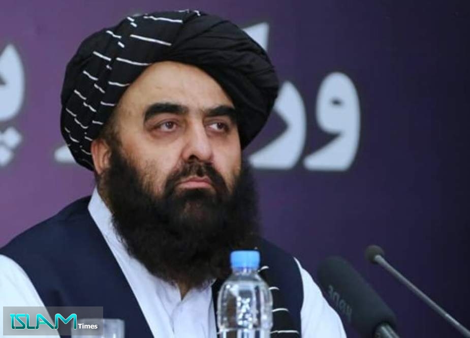 متقی: امیدوارم سفر مولانا فضل‌الرحمن سبب بهبود روابط کابل و اسلام آباد شود