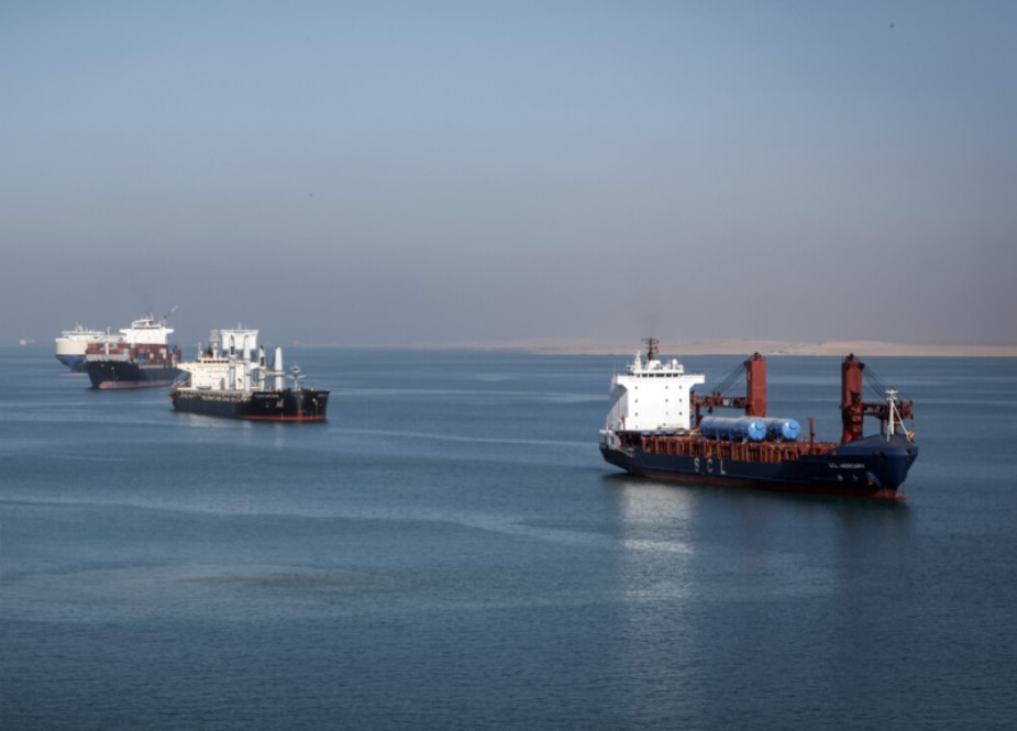 صنعاء کے زیر انتظام بحیرہ احمر میں بحری تجارتی جہازوں کی نقل و حرکت کے مناظر
