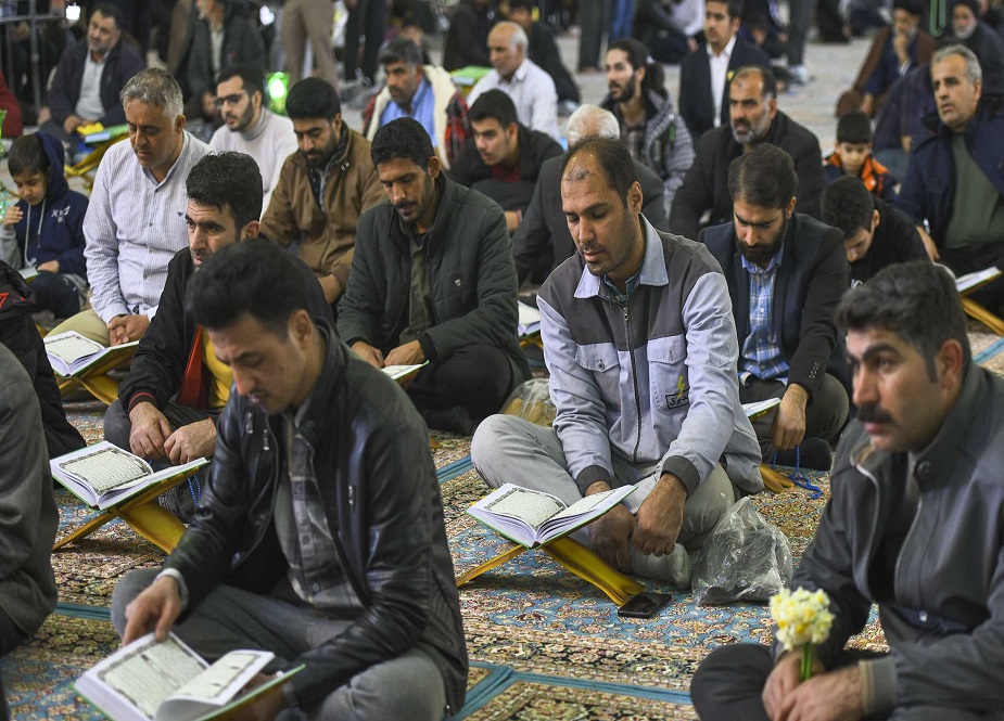 نیمہ شعبان کے موقع پر مسجد جمکران میں محفل قرآن کی تصاویر
