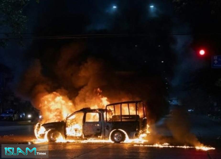 Protesters Set Fire to Two Patrol Cars in Southern Mexico