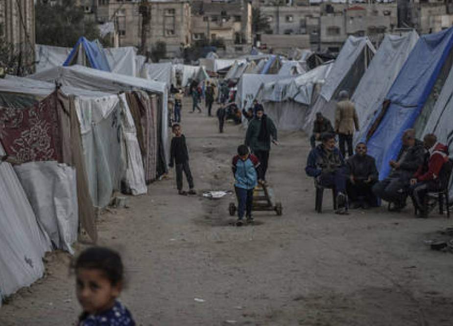 A makeshift tent camp set up near the border of Egypt in Rafah, Gaza