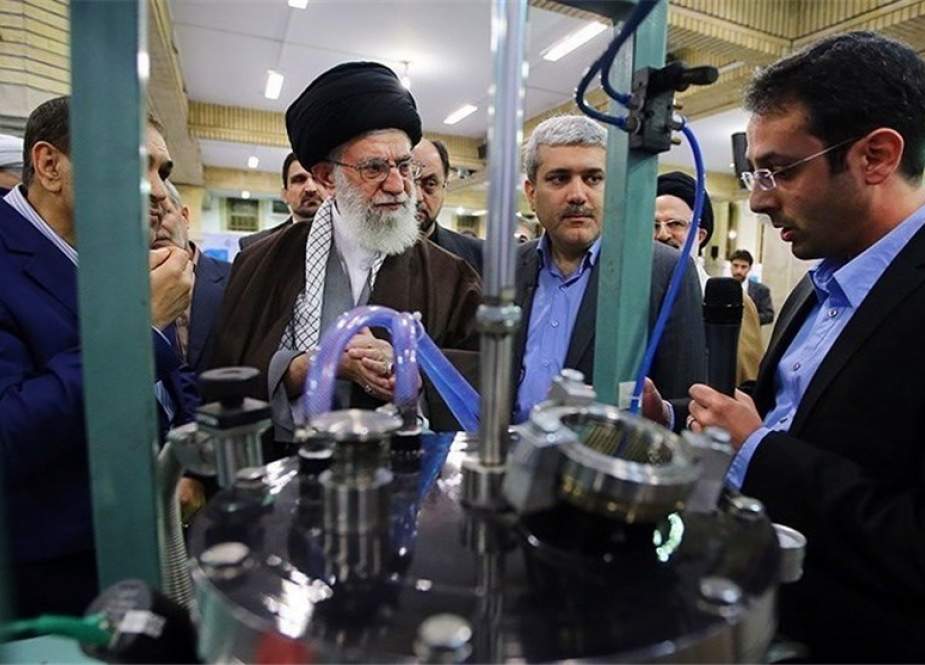 نیم نگاهی به دستاوردهای انقلاب اسلامی
