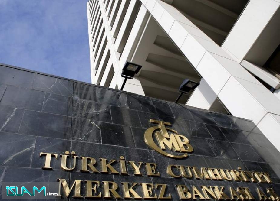 البنك المركزي التركي يتحرك بشكل مفاجئ ويرفع الفائدة إلى 50%.. وتحسن طفيف لليرة
