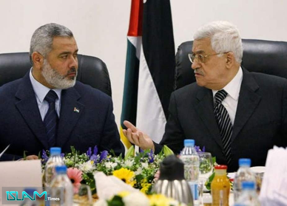 استطلاع: هنية سيحصد 70% إذا ترشح ضد عباس