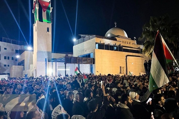 اسرائیلی سفارتخانے کے سامنے اردنی شہریوں کا مظاہرہ