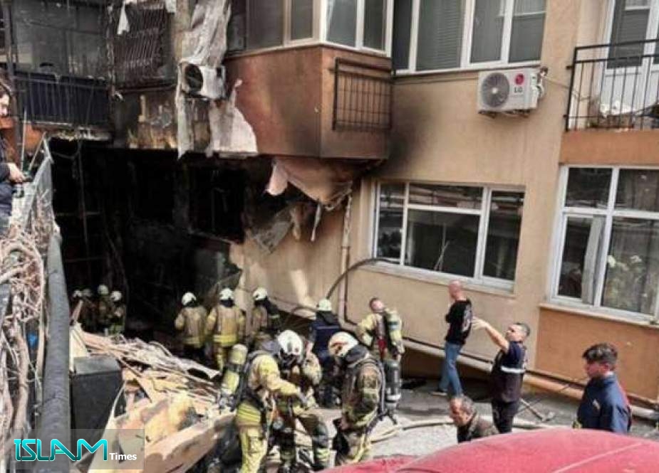 11 قتيلا و12 جريحا في حريق اندلع في الطابق سفلي من مبنى سكني في اسطنبول