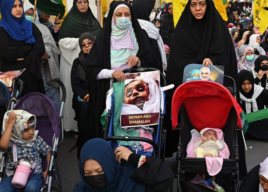 کراچی، مرکزی آزادی القدس ریلی میں شریک معصوم و کمسن بچے