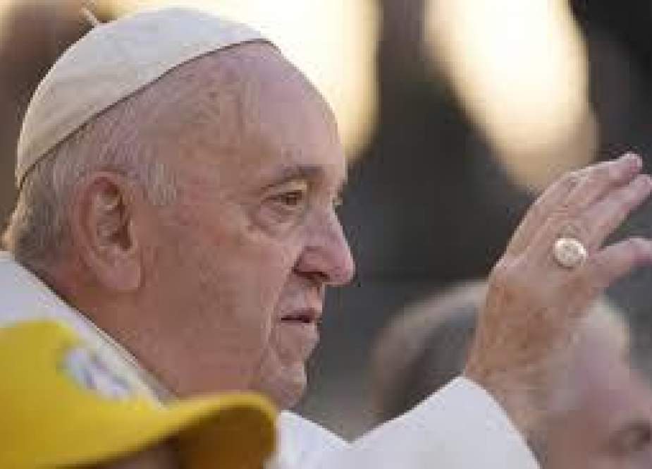 Paus-Fransiskusdi-Lapangan-Santo-Petrus_-Vatikan