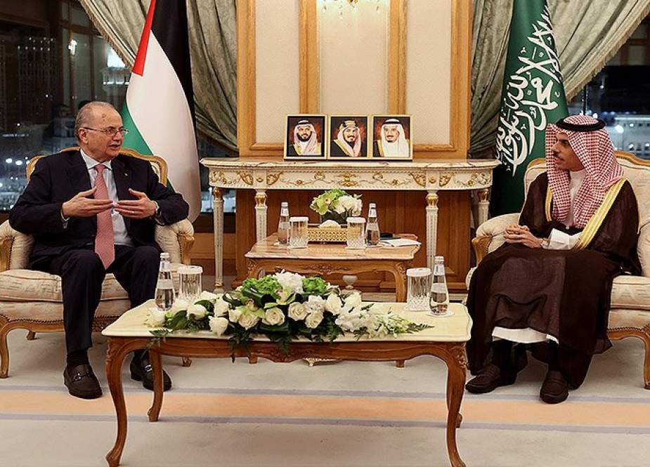 رئيس وزراء السلطة يلتقي وزير خارجية السعودية في مكة
