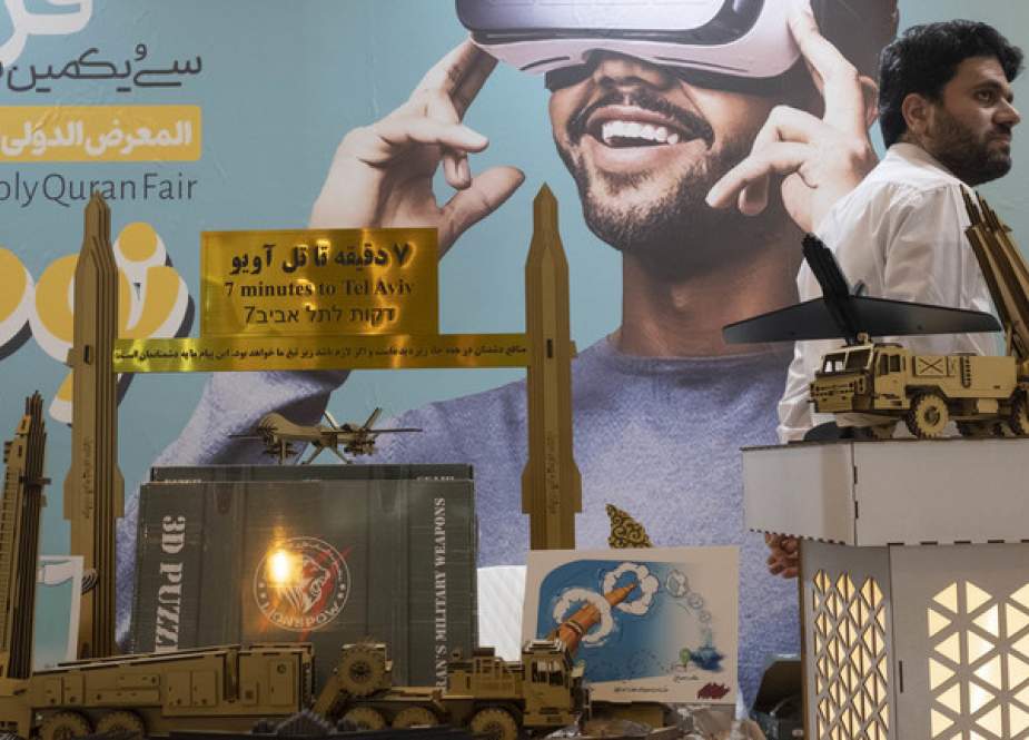 3D models of Iranian missiles and a drone