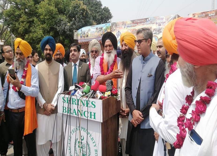 بیساکھی تقریبات، تین ہزار بھارتی سکھ یاتری لاہور پہنچ گئے، واہگہ پر استقبال