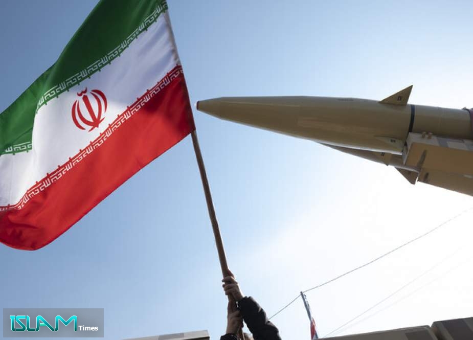 قائد الجيش الإيراني يحذر "العدو" من "رد عاصف" على أي عدوان يرتكبه