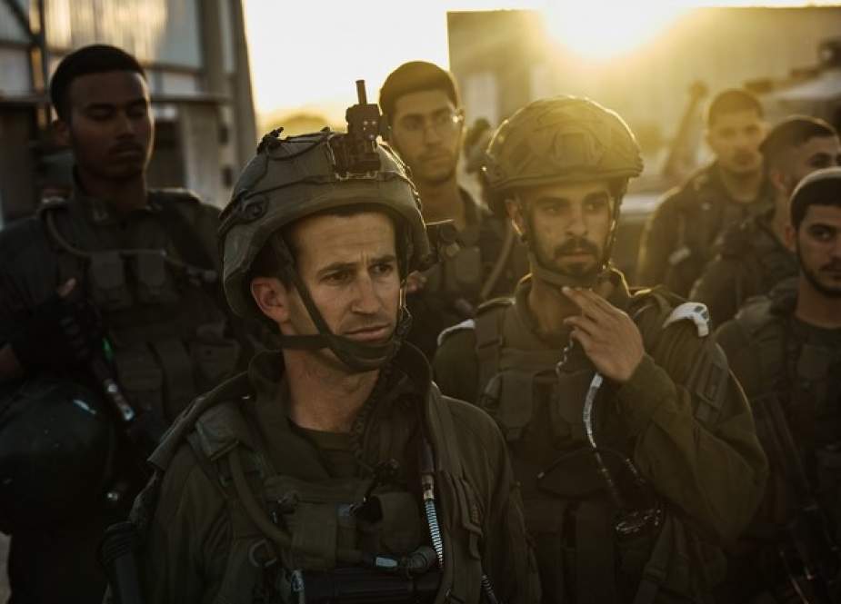 Israeli troops at the Gaza border
