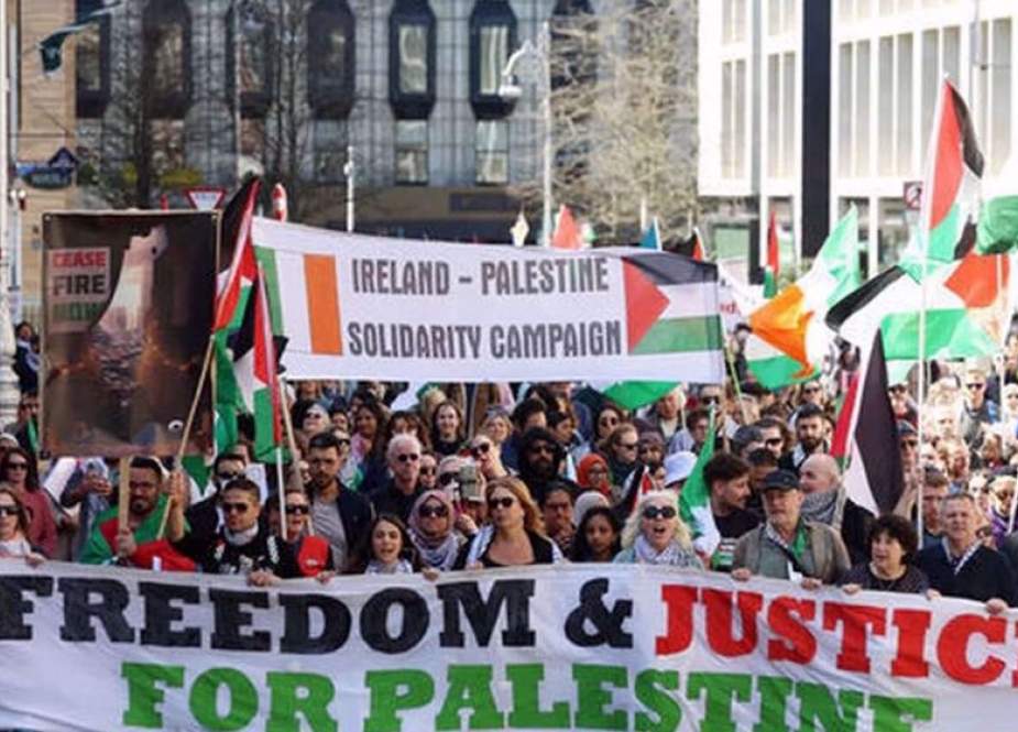 Thousands of people in Dublin, Ireland protested in solidarity with Palestinians