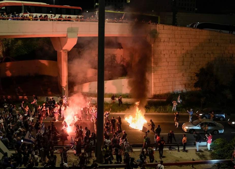 Settlers protest agaist Israeli PM Benjamin Netanyahu in al-Quds