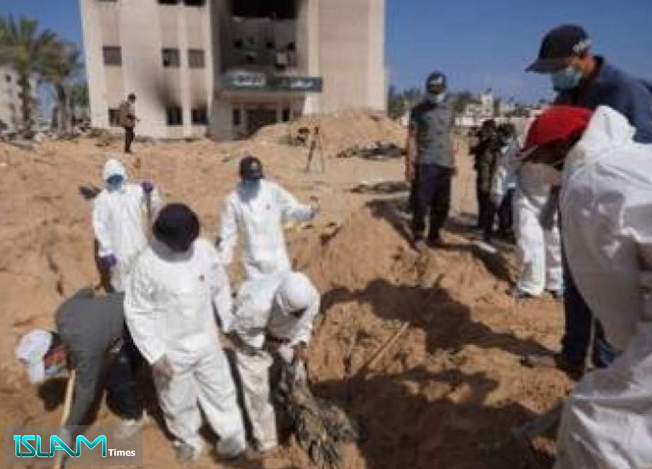 جنوب أفريقيا تدعو لتحقيق عاجل حول المقابر الجماعية بقطاع غزة