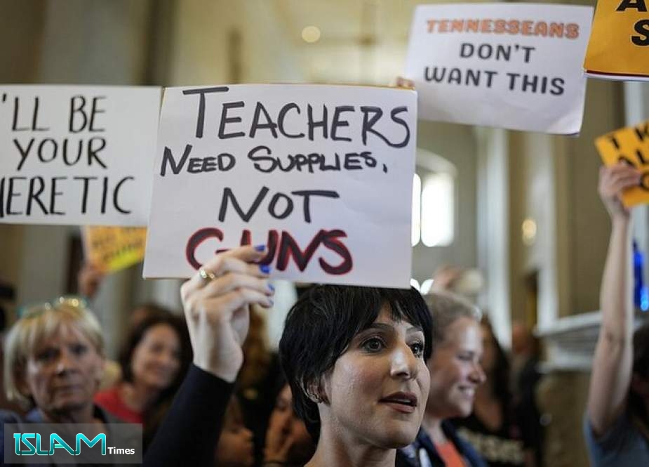 Tennessee Passes Bill Allowing Teachers to Carry Guns