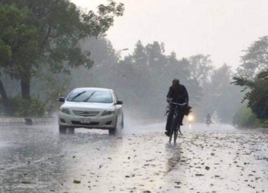 آئندہ 24 گھنٹوں کے دوران ملک کے بالائی علاقوں میں بارشوں کا امکان