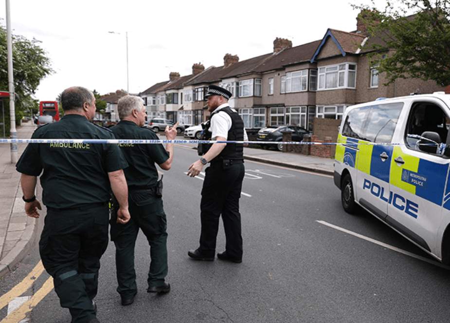 لندن، تلوار کے حملے میں لڑکا ہلاک، پولیس افسران سمیت 4 زخمی