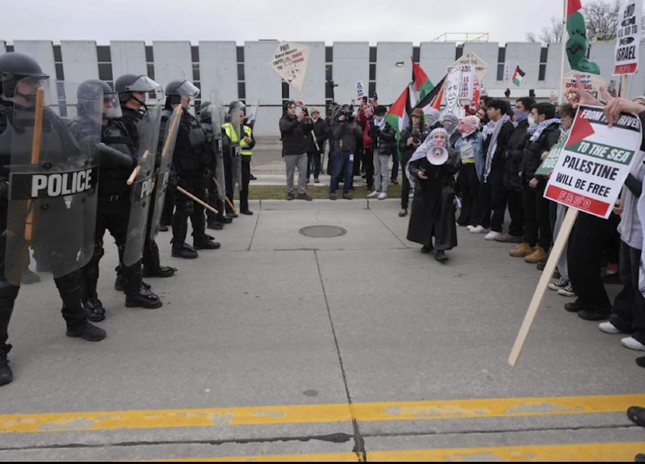 Pro-Palestine demonstrators in Michegan