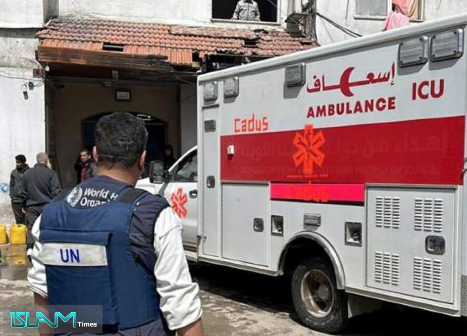 طواقم من الأمم المتحدة تجلي مرضى ومصابين بينهم أطفال من مستشفى كمال عدوان