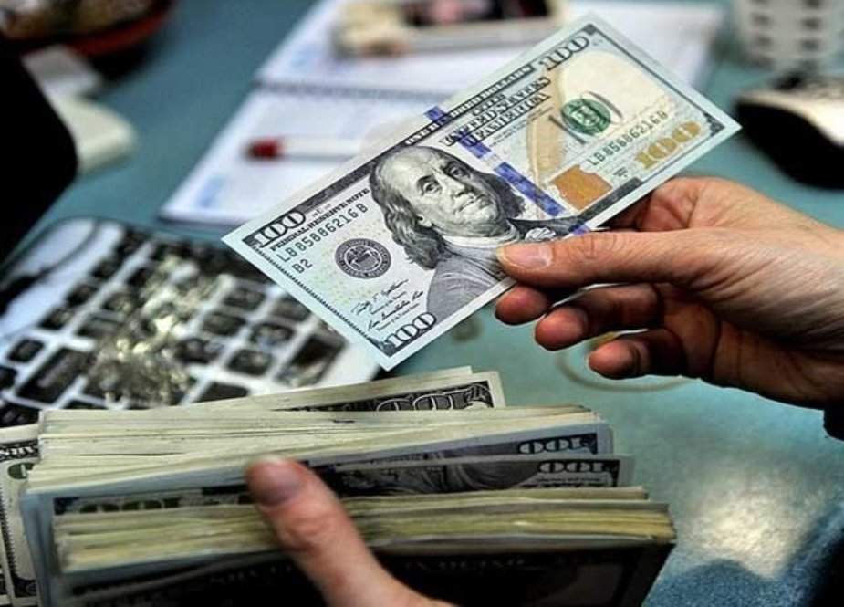 کرنسی مارکیٹوں میں ڈالر کے مقابلے میں پاکستانی روپیہ تگڑا