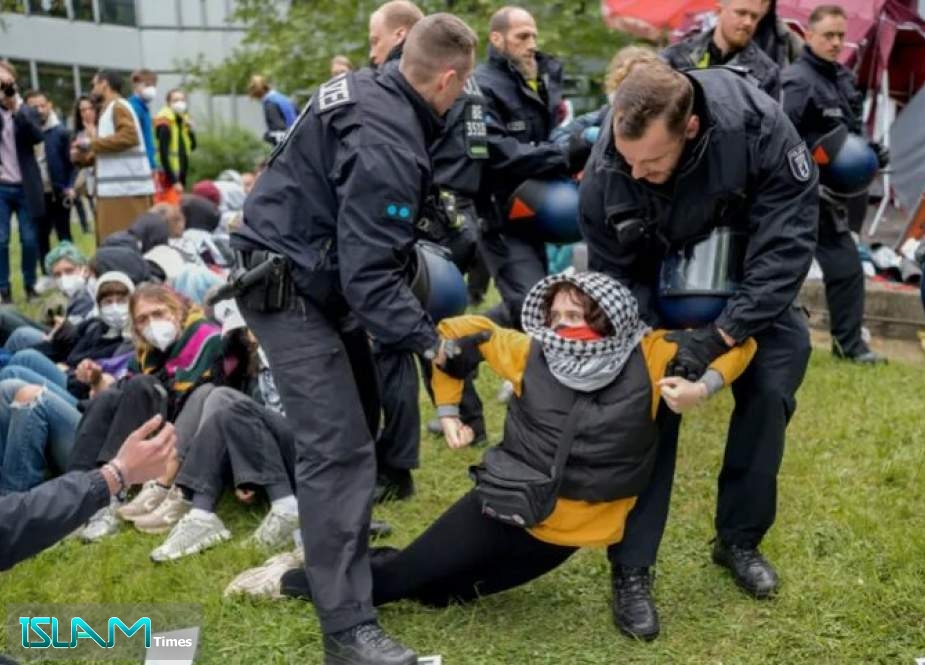 German Police Break Up Pro-Palestine Protest in Berlin