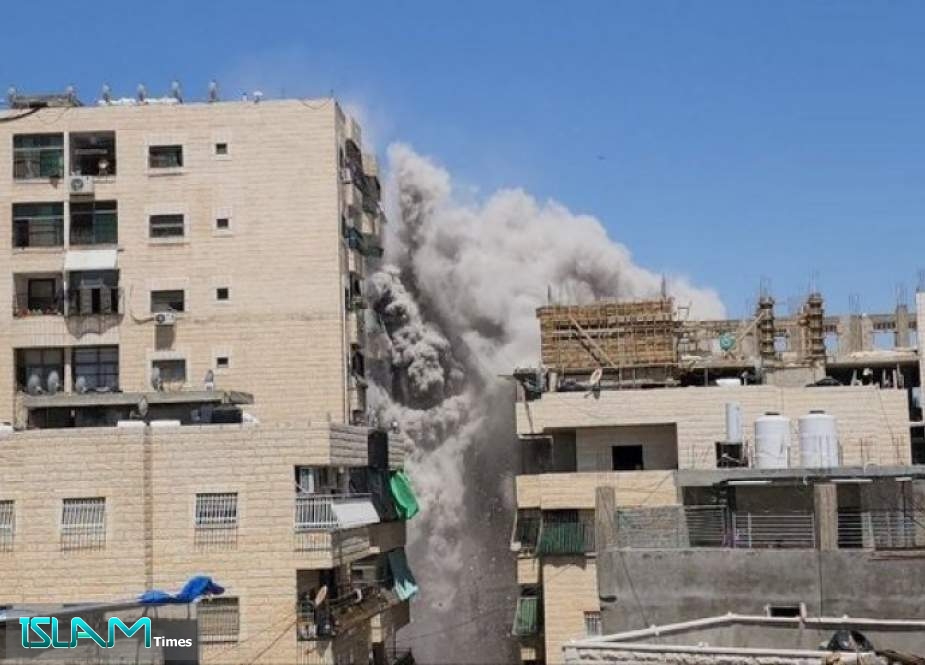 الاحتلال يفجر منزل الشهيد فادي جمجوم في مخيم شعفاط