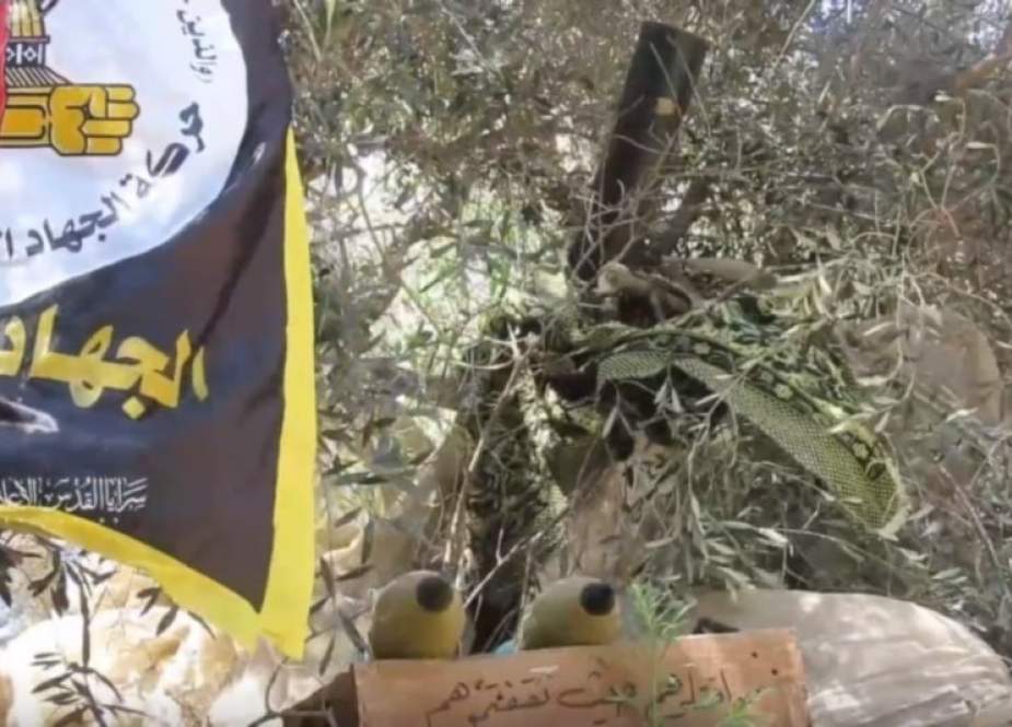 Al-Quds Brigades targeting vehicles advancing east of Rafah with mortar shells.