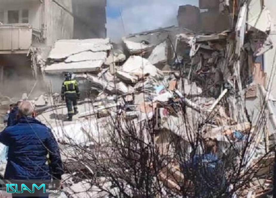 Apartment Bloc Collapsed in Russia Belgorod in Ukraine Strike
