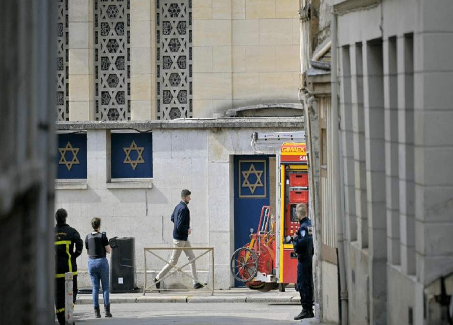 فرانس، یہودیوں کی عبادت گاہ کو آگ لگانے کی کوشش، مسلح شخص ہلاک